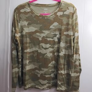 Sonoma Men's Green and Brown Camo Long Sleeve Tee